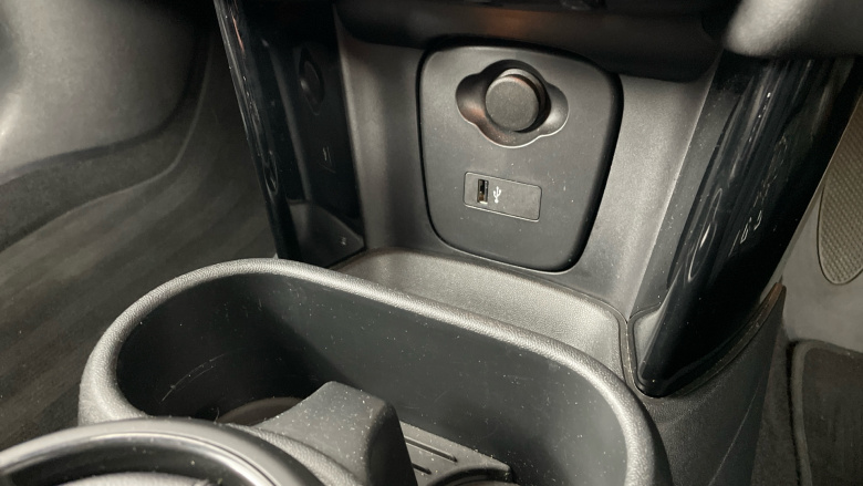 MINI Hatchback 135kW Cooper S Level 2 33kWh 3dr Auto Electric Hatchback